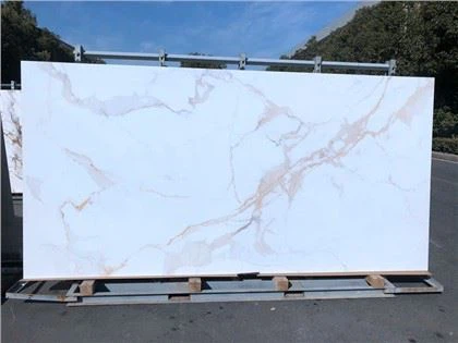 Baldosa de piedra sinterizada